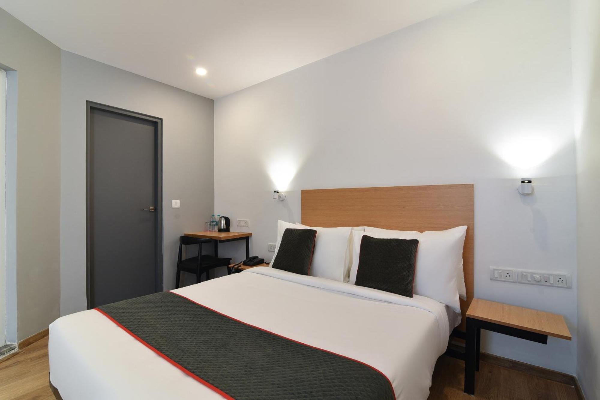 Super Townhouse Spruce Hotels Bellandur Bangalore Eksteriør bilde